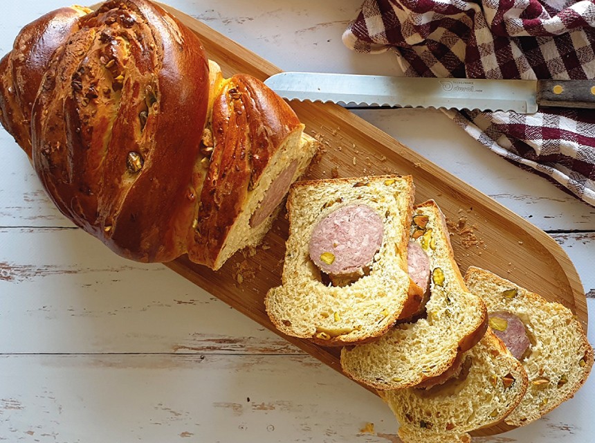 Spécialité lyonnaise - Recette du saucisson brioché - Blog de Tambouille de  bouille