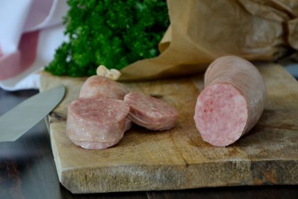 Saucisson à cuire goût fumé tranché