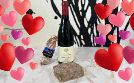Kit Saint Valentin avec terrine, saucisson, bouteille de vin