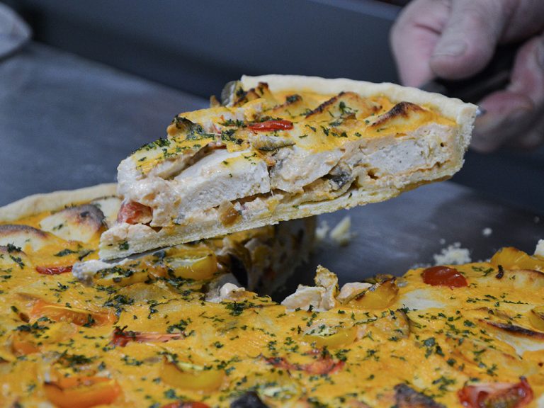 Part de quiche au boudin blanc