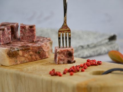 Terrine Bobosse de cerf aux griottes